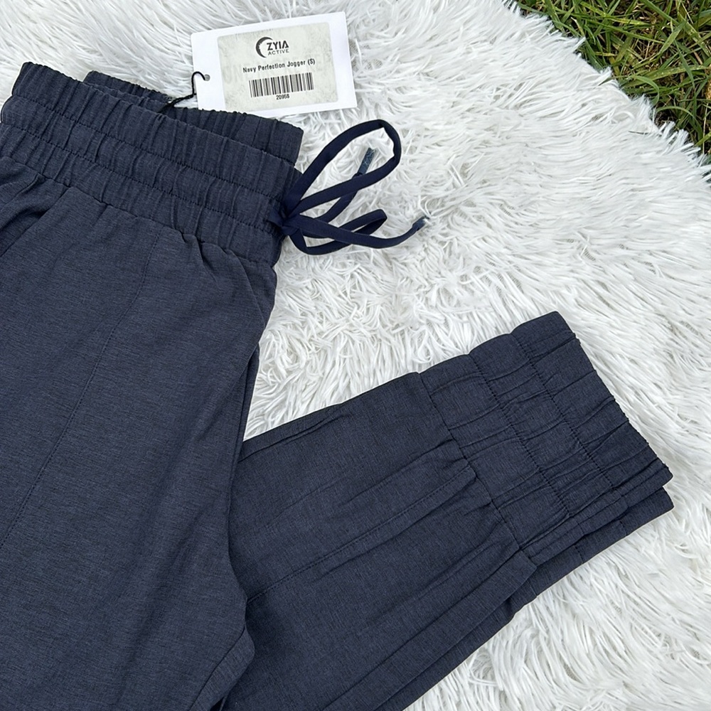 ZYIA Activewear Navy Blue Perfection Jogger Size Small NEW - Picture 7 of 16